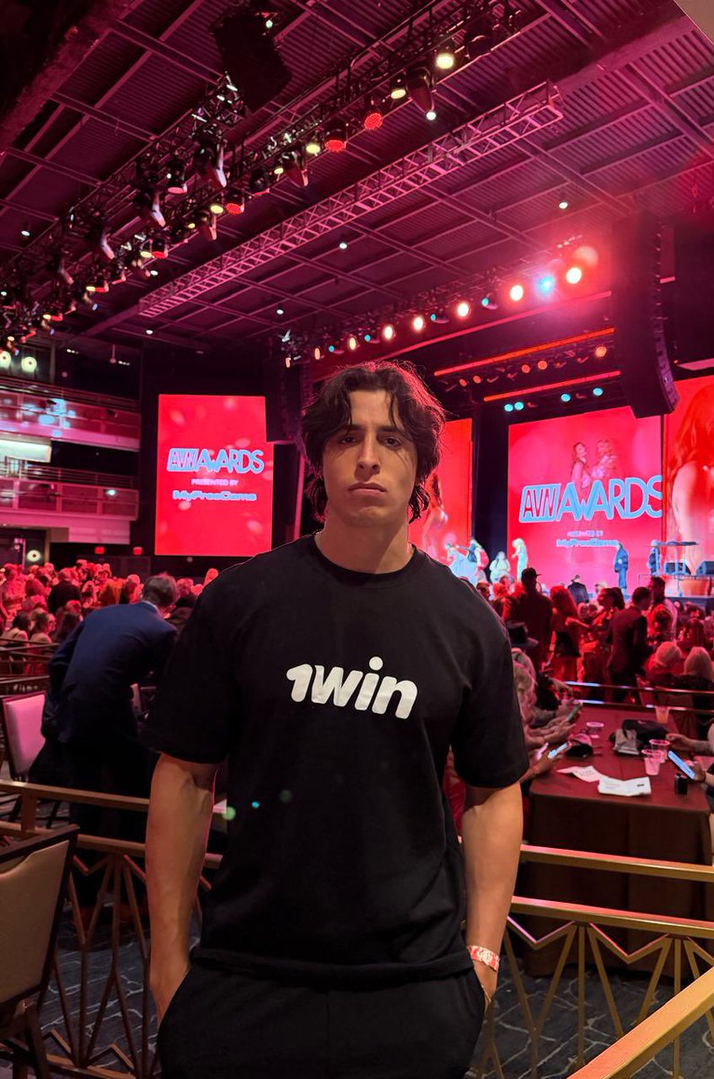 I post my daily life here⬇️
snapchat.com/t/Zk0YAicV