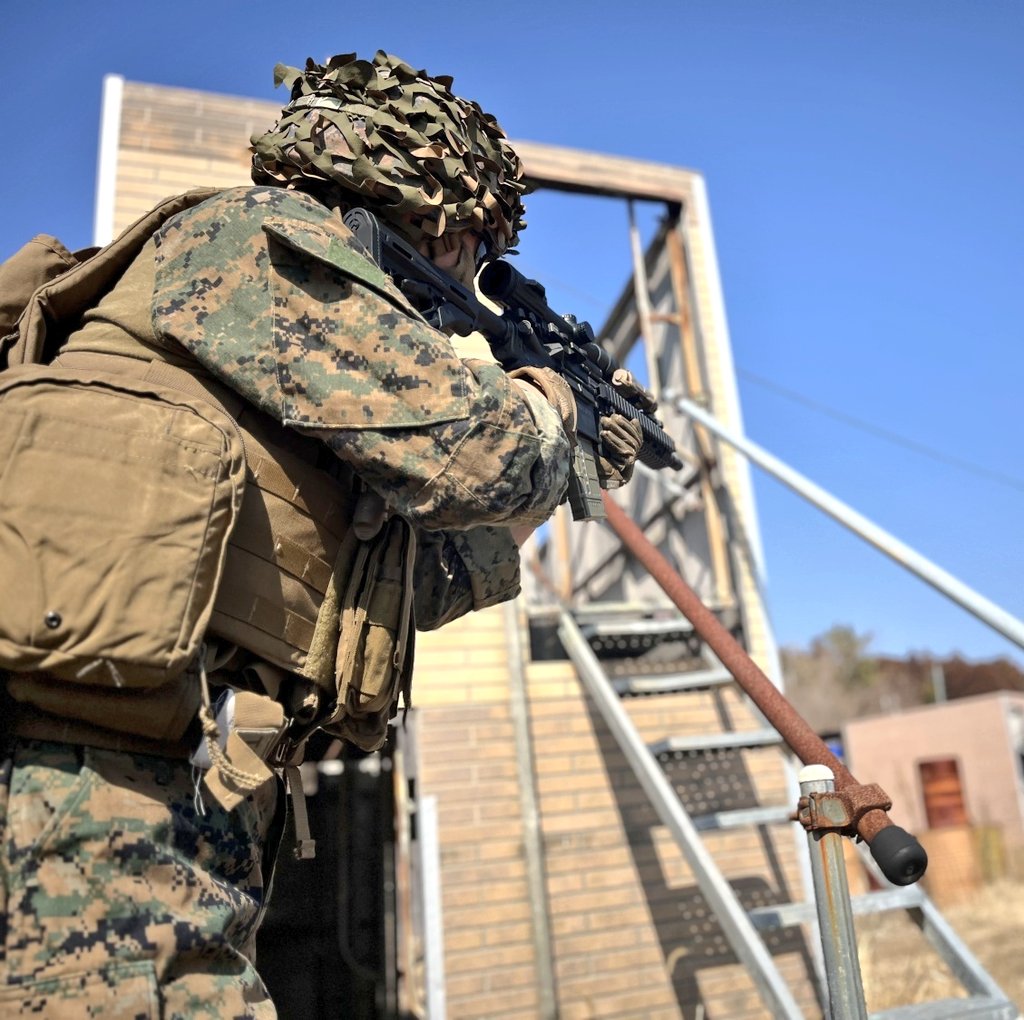 chosin1st's tweet photo. 無事帰国
新春海兵祭りお疲れさまでした!!!
ハートロック以来の半年ぶりに兄弟たちとの再会でした。
いつもより小規模とのことでしたがその分みっちり個人戦術を磨くことが出来て楽しかったです😊
これでまた生きていける•••!! https://t.co/tmA4B1u6ej
