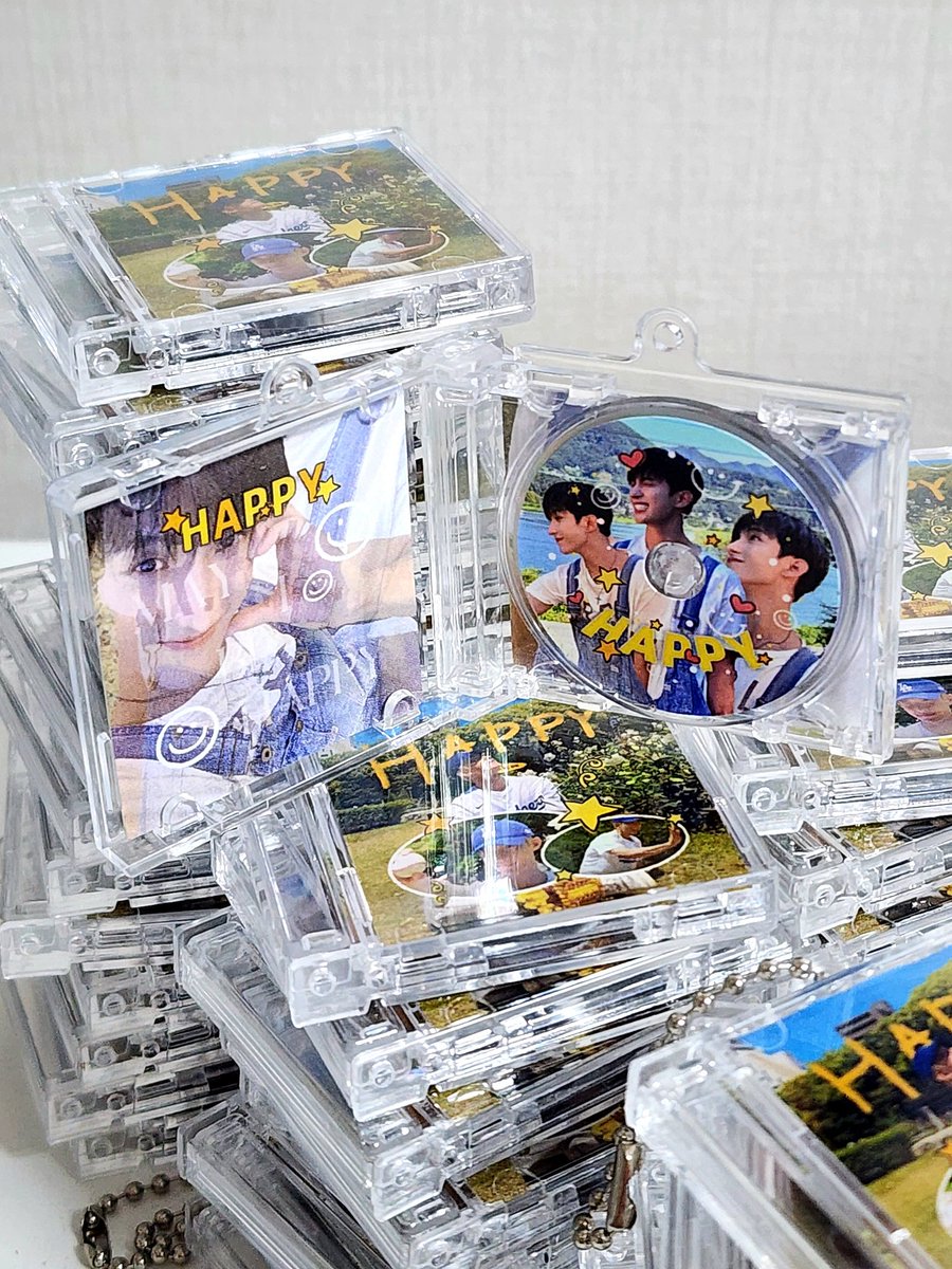 ★ 218 DK BIRTHDAY 이벤트 ★
도겸이 생일을 맞아 만들었던 CD 키링 나눔합니다 💛

1개밖에 없어서 .... 1분만 뽑을께요 🥹♥︎
: 2/18 (도겸이 생일) 당발 🫶🏻

배송비는 제가 부담합니다 !! (( RT만 해주시구 ,, 축하도 많이 해주세용 🐶🎉 ── 💕
🥹 포카는 제외입니다아.. ♥︎ _ ♥︎