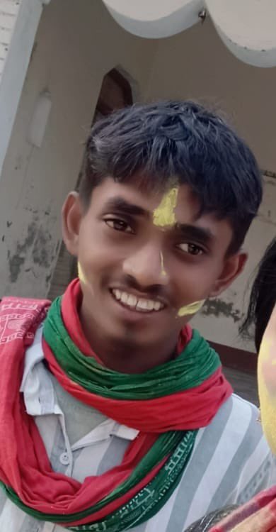 थाना रानीगंज जिला <a href="/pratapgarhpol/">PRATAPGARH POLICE</a> ग्राम सभा आमापुर में तेरहवीं खाने गया था जय सिंह यादव उर्फ प्रधान जो ग्राम औधानपुर का निवासी है  जो कल रात से लापता हैं <a href="/Uppolice/">UP POLICE</a> मामले को संज्ञान में ले के कार्रवाई करने की कृपा करें <a href="/112UttarPradesh/">Call 112</a> <a href="/igrangealld/">IG Range Prayagraj</a>