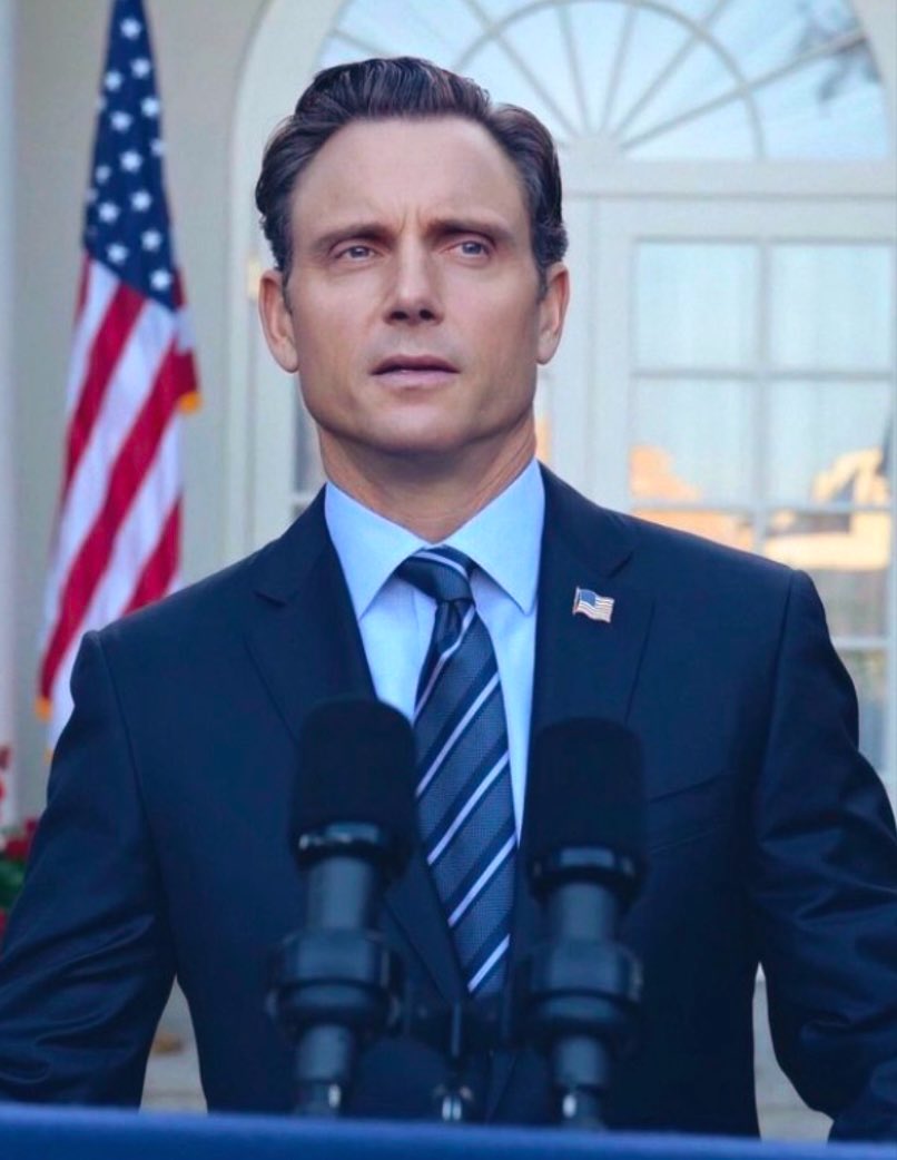 scandamonium's tweet image. Happy Presidents Day to the finest there is