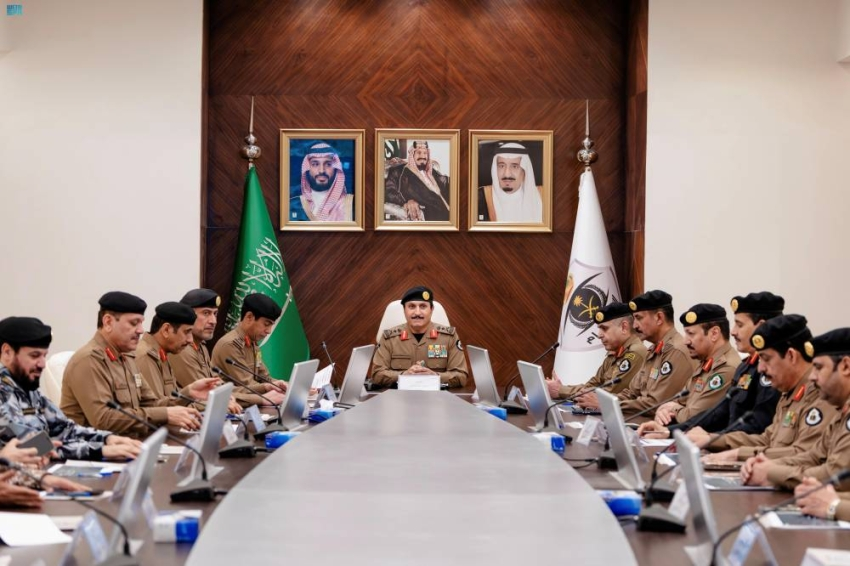 مدير الأمن العام يرأس اجتماع قادة قوات أمن العمرة الذي استعرض الخطط الأمنية والمرورية والتنظيمية التي تضمنت الإجراءات اللازمة لتأدية ضيوف الرحمن مناسكهم بأمن وطمأنينة خلال #شهر_رمضان 