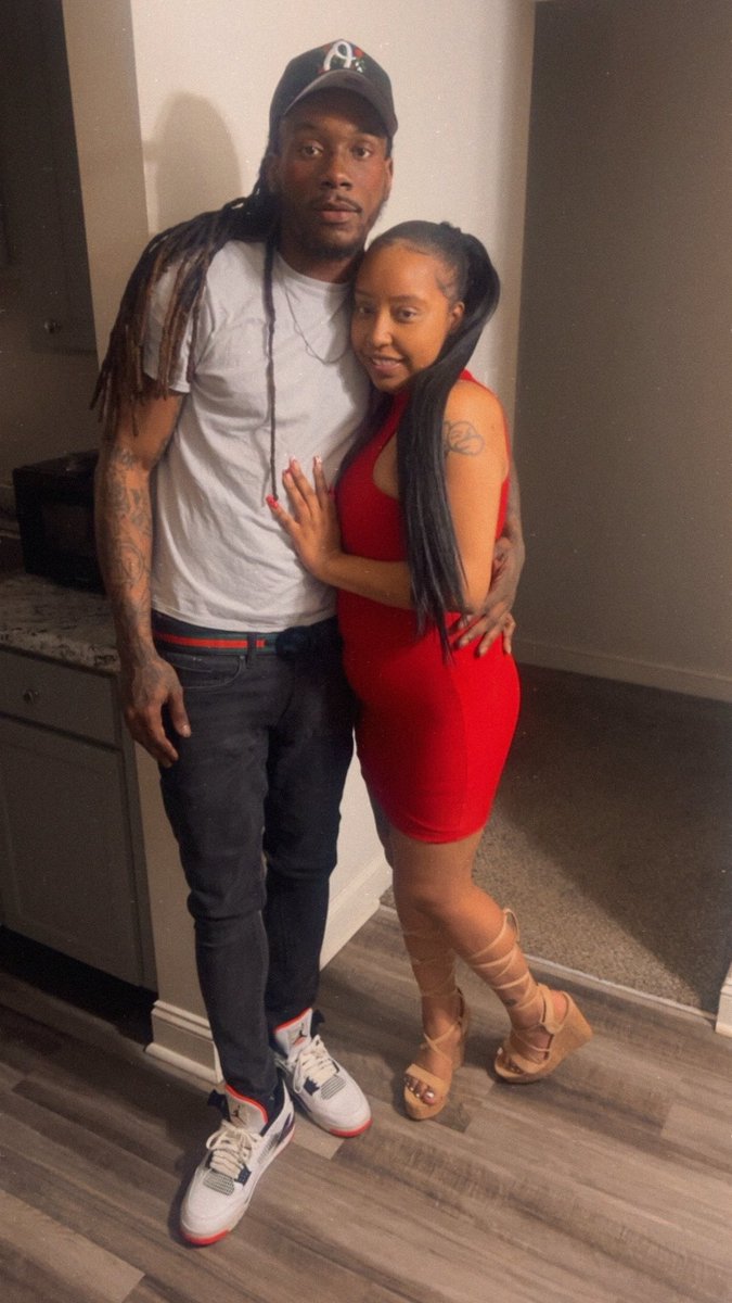 foreignbreeeeed's tweet photo. Alexa play “sorrows by @brysontiller” my boyfriend got me stuck on on this song . But happy Valentine’s Day ❤️I love my maaaannnn !!! https://t.co/74yAnGgzpQ