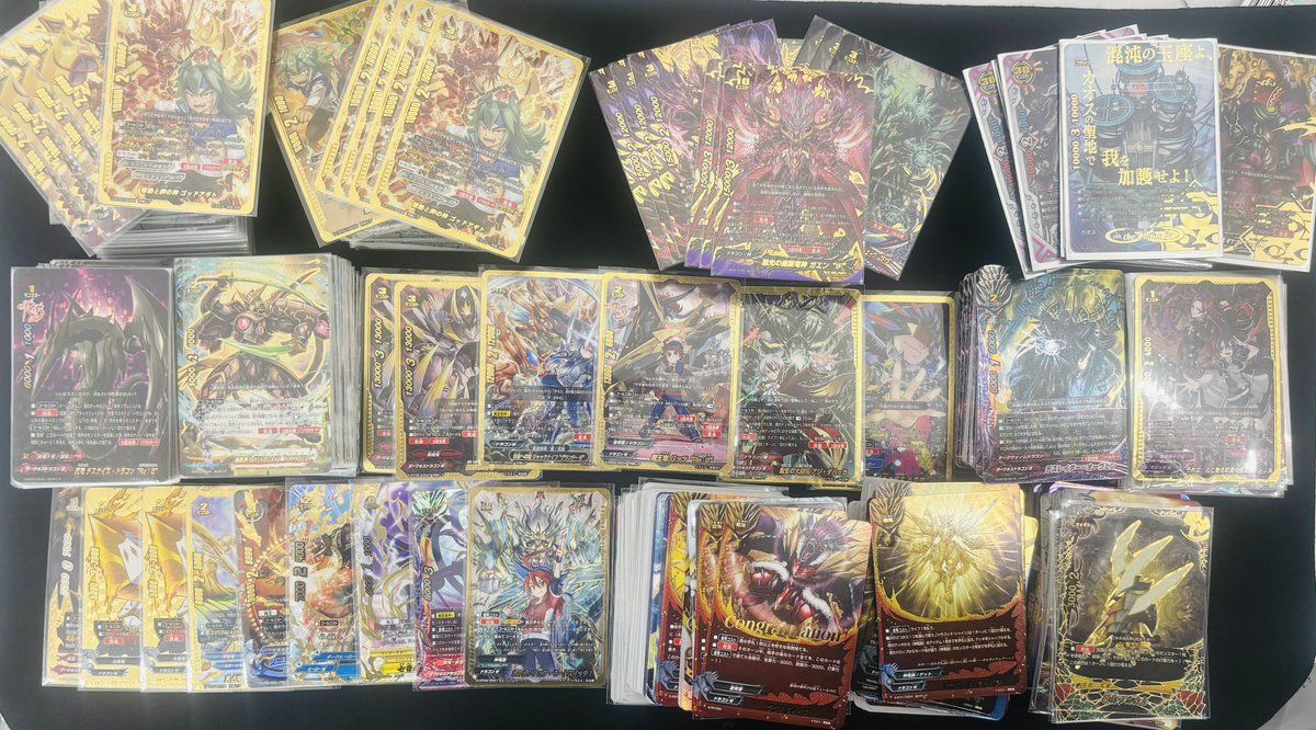 torecaHEAVEN's tweet photo. ✨本日20時より通販にて販売予定のカードを紹介です！！！✨
激アツな究極レア、
強力な多数のデッキを筆頭に、
シングルカード通販に登録してます！！
https://t.co/rdzRA9Nykb

お買い得商品目白押しですので、
是非是非お買い求めくださいませ(๑>◡<๑)

#バディファイト https://t.co/4OirrF8P1k