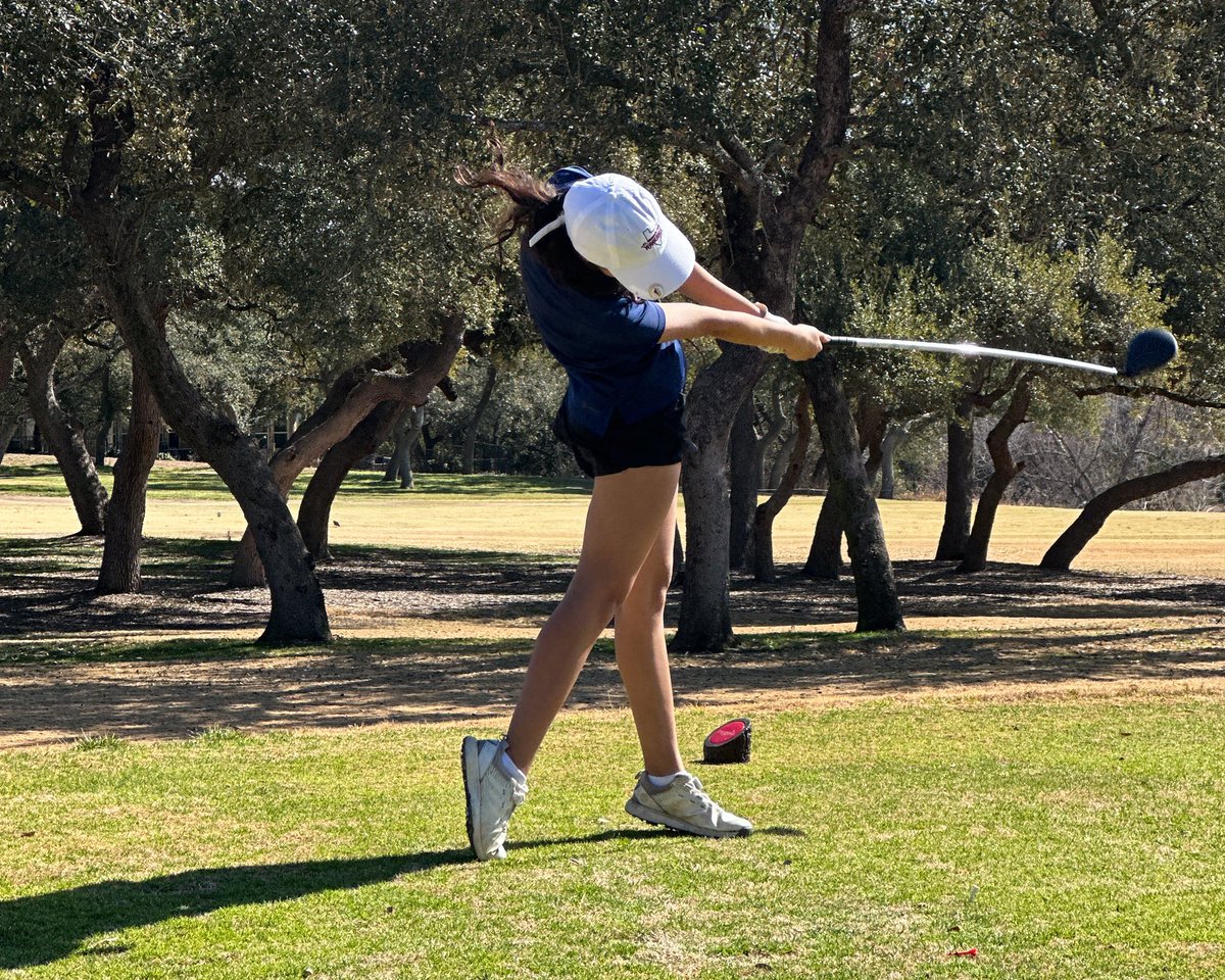 smprep_warriors's tweet photo. 𝐆𝐨𝐥𝐟 𝐒𝐮𝐜𝐜𝐞𝐬𝐬 ⛳

The Warriors kicked off the season at the Regents Invite at Falconhead. A huge congrats to Viki Hernandez (‘27) for capturing her first victory by a single stroke! Colin McCrea (‘27) finished 5th, and Alex Quatro (‘29) finished with a T-15 finish. https://t.co/Mj4yo7rGdv