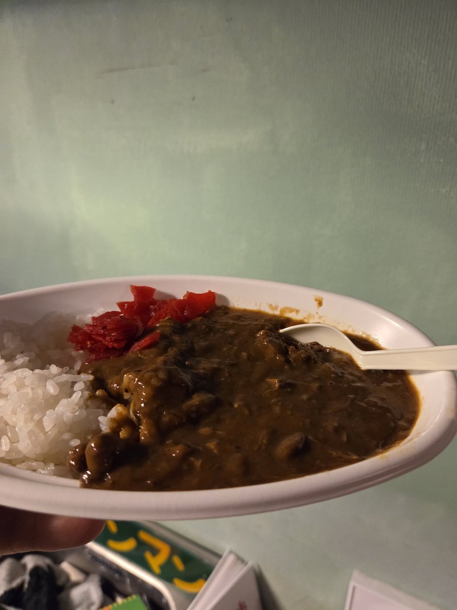 週の始まりはなるべくBOYの近辺の店舗で昼食を。
本日は徒歩120秒のところにある千葉屋さんへ。渋谷でホッと一息する心地。