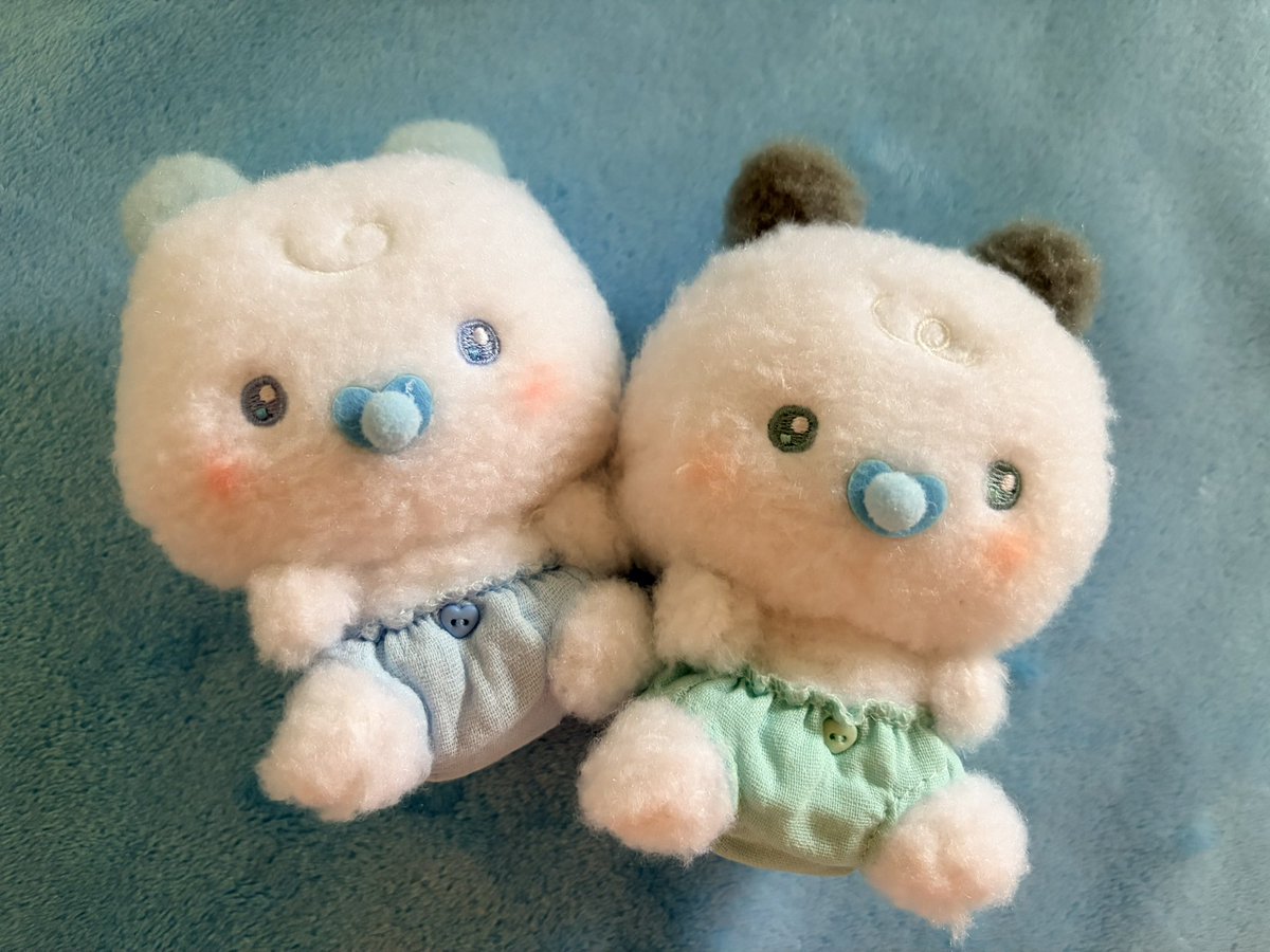 BABIES HAVE ARRIVED 😭😭😭💙🖤💙🖤💙