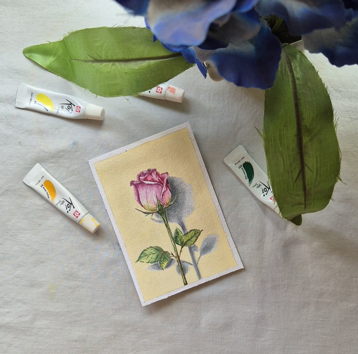 Dont have a rose from BTS so I just painted one for myself.