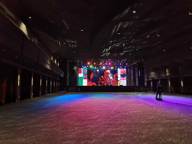 น้องจอยทัวร์ Bkk จัดที่ Phenix Grand Ballroom ชั้น5 ประตูน้ำ 

ความจุประมาณ 1320ที่นั่ง 

มาาาา รออออ💚💚💚💚💚💚