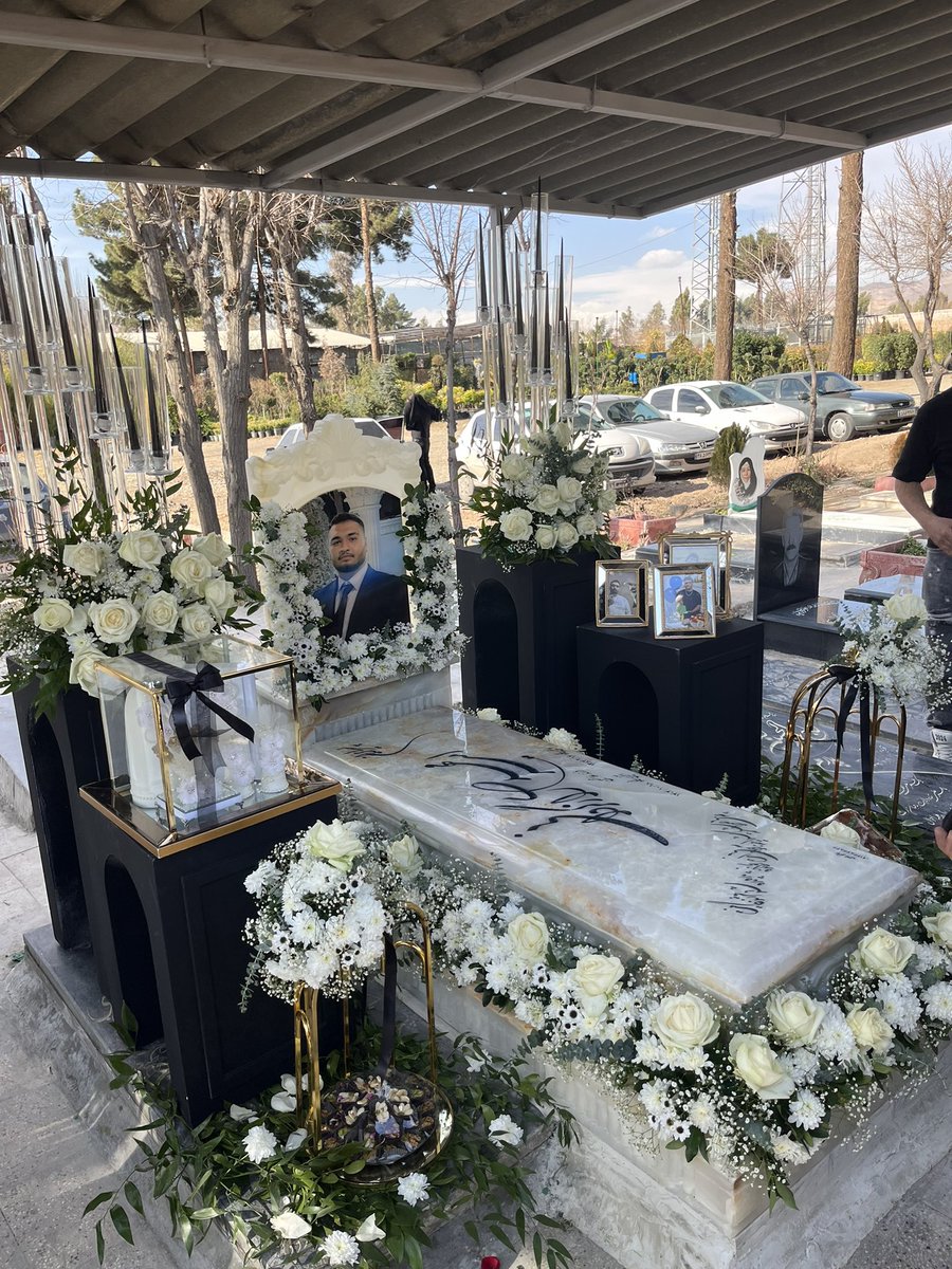 موتوز چیطوری🇮🇷 tweet media