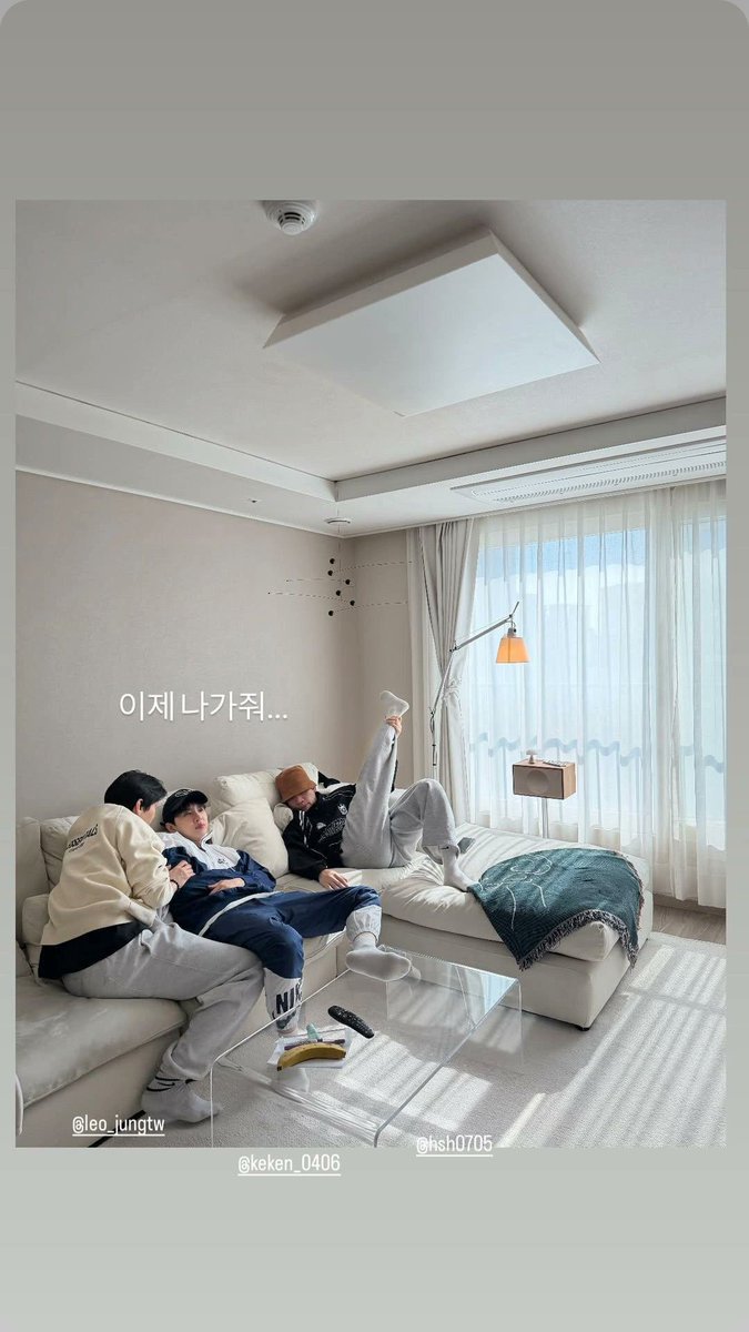 hamurabiiiiiiii's tweet photo. 빅스 오빵이들
설연휴에도 멤버집에 모여서 밥먹는 가족집단인거 뜨아아아아아 ㅠㅠㅠㅠㅠㅠ 가슴에 샐러드 ㅈㄴ 쏟음 https://t.co/Ey4myvNDLl