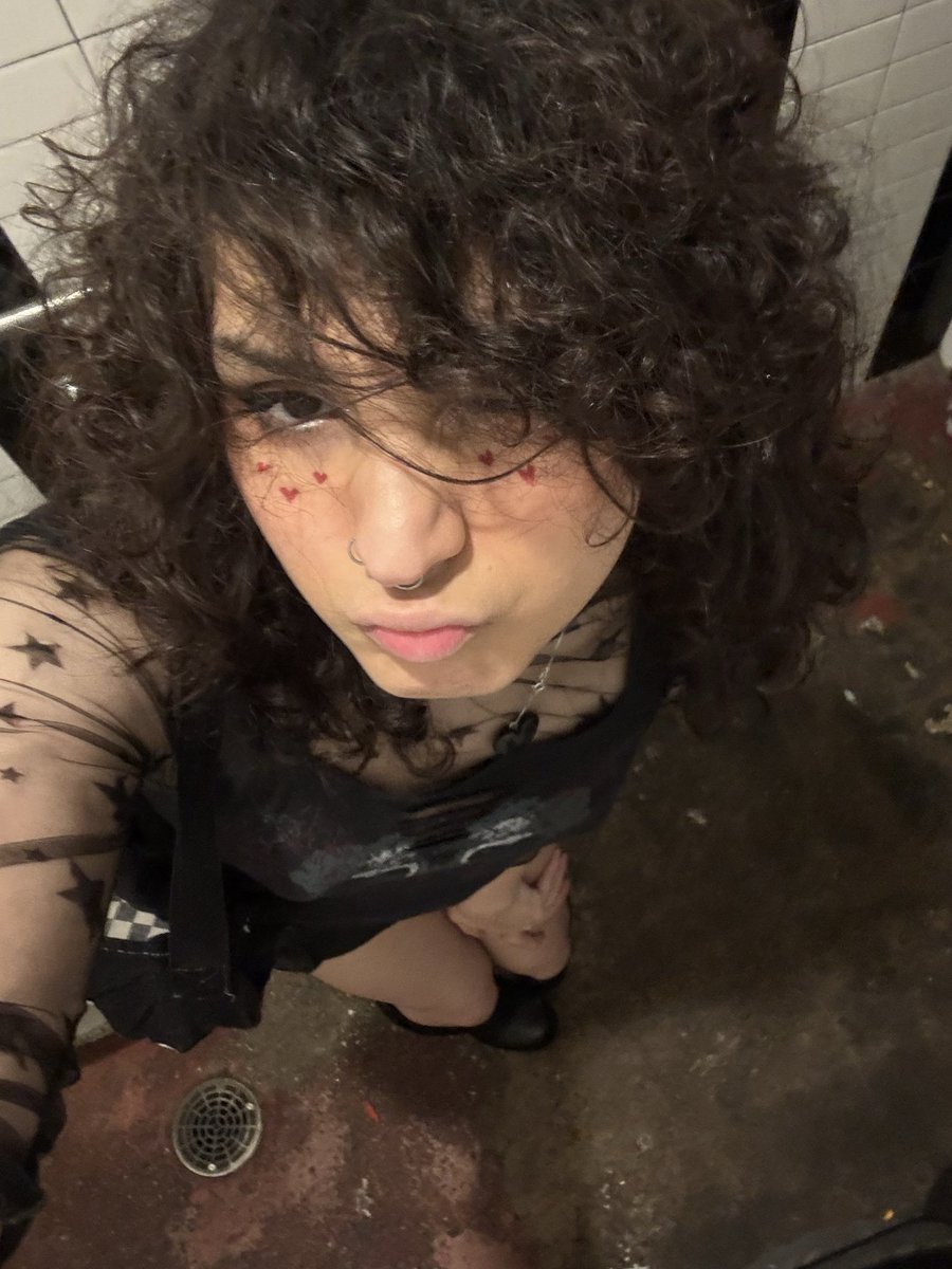 luna andrea tweet media