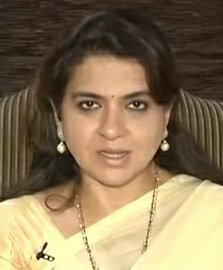 SHAINA NC : टीपू सुलतान खलनायक है. उसने ये गलत किया, उसने वो गलत किया. 

SANDEEP CHAUDHARY : 🔥 अच्छा तो अब आप ये बताओ, राजा जयसिंह किस मुग़ल बादशाह के आदेश पर छत्रपति शिवाजी महाराज से लड़ने आए थे,

और राजा जयसिंह के परिवार का नाम बताओ जो आज BJP में हैं ?

SHAINA NC : Moye Moye