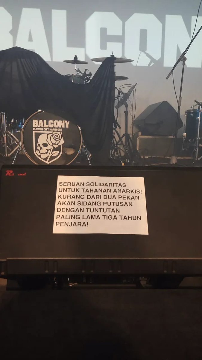 seranganfisik's tweet image. Kade Ulah Poho Barudak @barengwarga @BerhakProtes
x.com/iPopBase/statu…