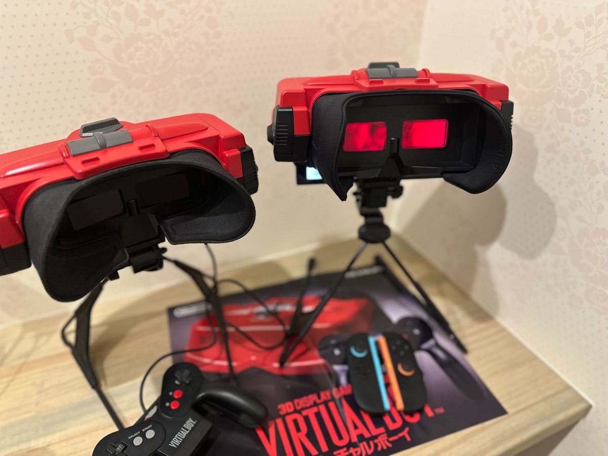 バーチャルボーイ届いたので比べてみた‼ ←左 旧バーチャルボーイ 右
