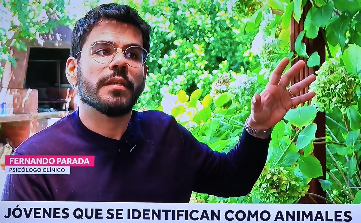 🚨DESVIACIÓN DE LA NATURALEZA 

Psicólogo clínico señaló en TV: "No está mal que los jóvenes se crean animales y anden por las calles como perros o gatos. No es enfermedad, hay que aceptarlos". Estos son los progres ideologizados que tratan la salud mental de nuestra juventud.