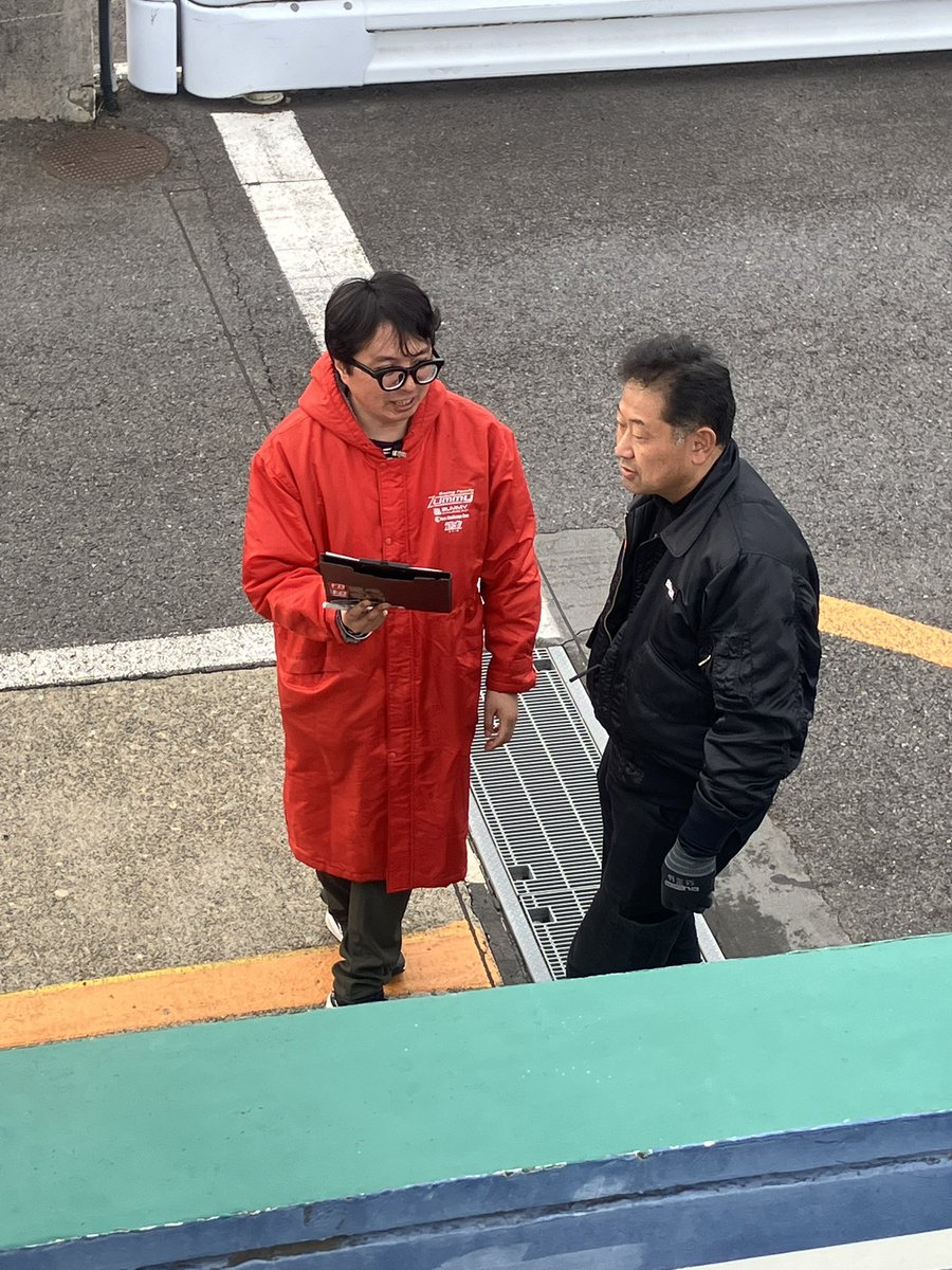 アタック筑波2026
初めて現地へ足を運んだのですが、凄い盛り上がりですね。
音量の件とか何かと話題ではありますが、このイベントのエネルギーは凄い！
会場の全員が同じ方向を向いているだけに、今後も更なるクルマ文化の盛り上がりが楽しみです。
遠く無いうちに、僕もこの舞台で走ってみせる！