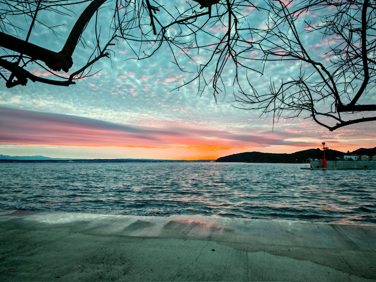 More se podiglo ko krafne