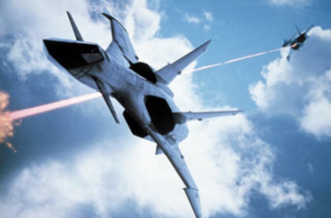 hakubaicho's tweet photo. 「F-16 ファイティング・ファルコン」でファイヤーフォックスをリプレイ。
1号機より5ヘクス+サイの目分後方、サイの目分の高度差に2号機を配置してスタート。2号機がRH、機関砲を撃ちまくる中、避け続けた1号機が6ターンにインメルマーンターンで背後を取り、機関砲で撃墜しました。

＃ウォーゲーム https://t.co/Y9lKwIdCwm