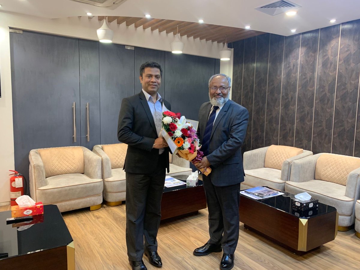 Happy to receive Hon Health and Mass Media Minister of Sri Lanka Dr. Nalinda Jayatissa, MP, who is representing his government to tomorrow’s swearing in ceremony of newly elected Government of Bangladesh! Hope our bilateral relationship will further strengthen in coming days.