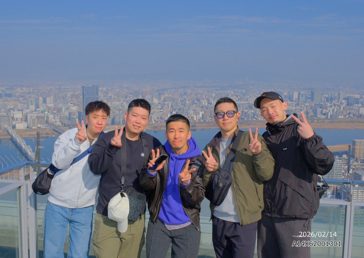 sss918v's tweet photo. 大阪旅行✈️ https://t.co/hD4Ym5BTM3