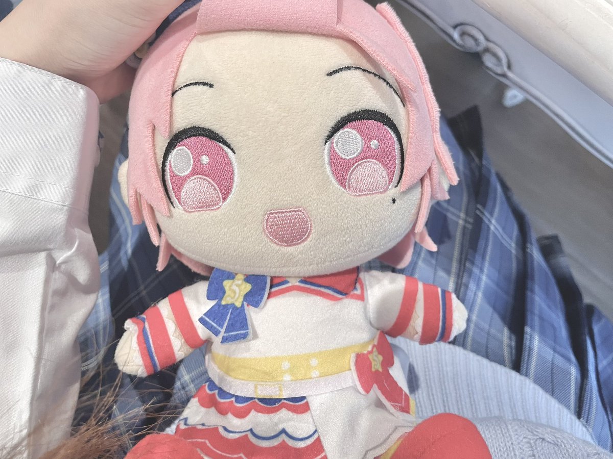 먀 님이 그려주신...
앞머리 까진 레오(나)
ㅠㅠ ㅋㅋㅋㅋㅋ
레오나야울...울지마 ㅠㅠ