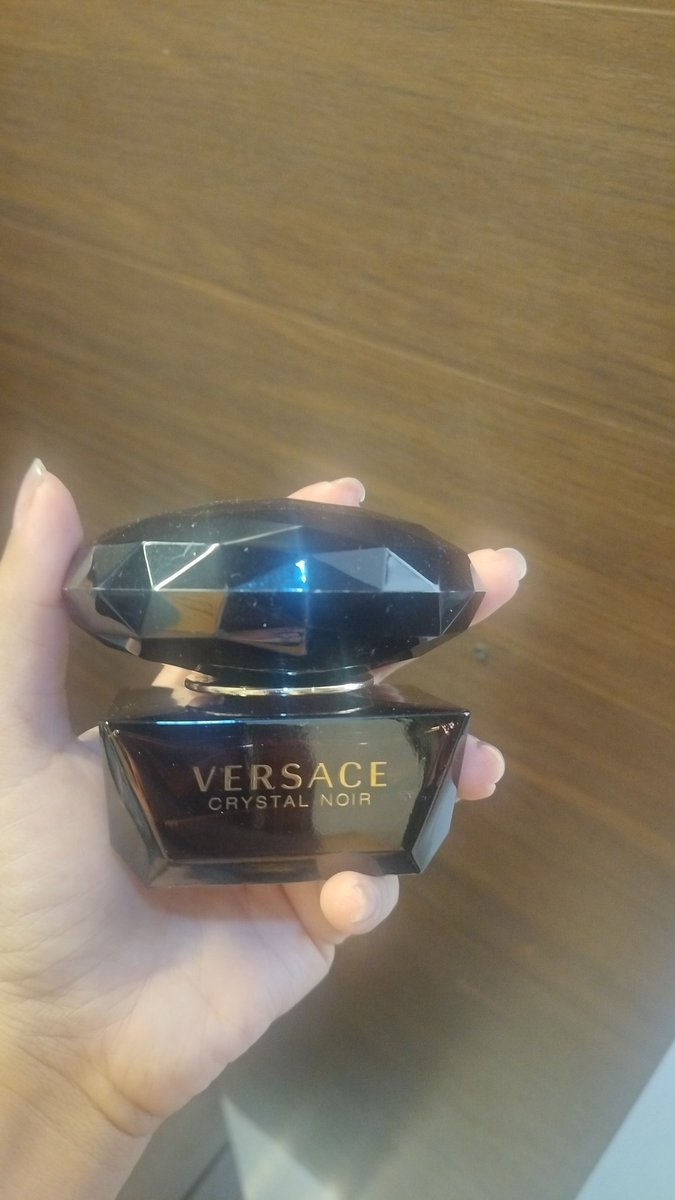 When your husband knows what magic trick lightens your mood 🥵