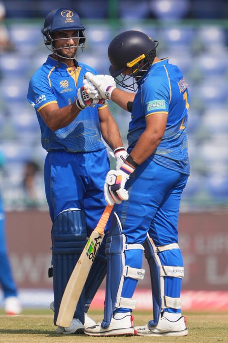 Incredible partnership brewing between Sharafu and Sohaib 🔥 