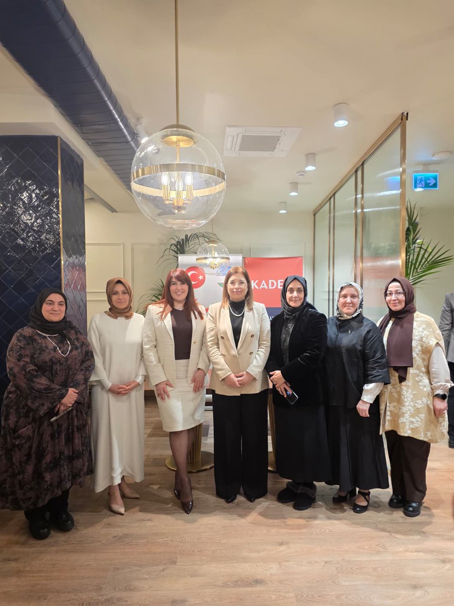 Çalışmalarımızı uluslararası iş birlikleri ile her gün daha ileriye taşıyoruz. 

Özbek Kadın Hakları Derneği ile kadınların güçlenmesi, kadına yönelik şiddetle mücadele, eğitim, farkındalık çalışmaları ve sosyal sorumluluk projelerinde iş birliğini kapsayan iyi niyet protokolü