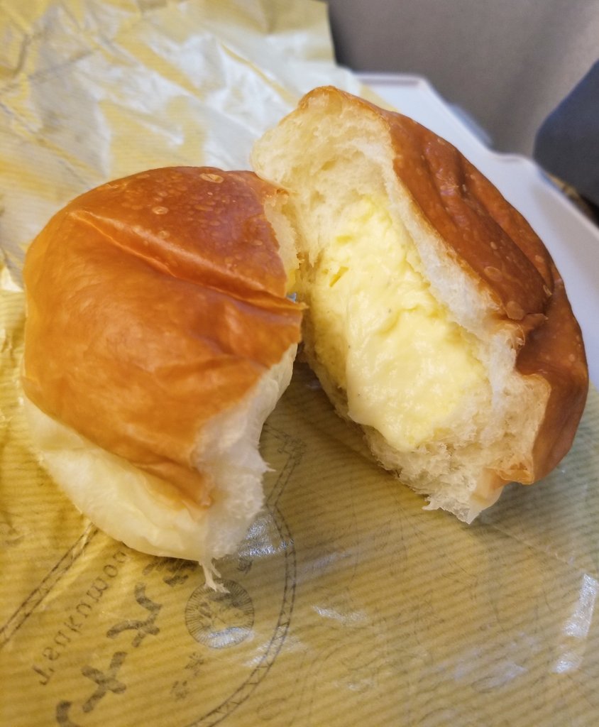 九十九堂本舗【公式】クリーム好きのためのクリームパン / 枚方のパン