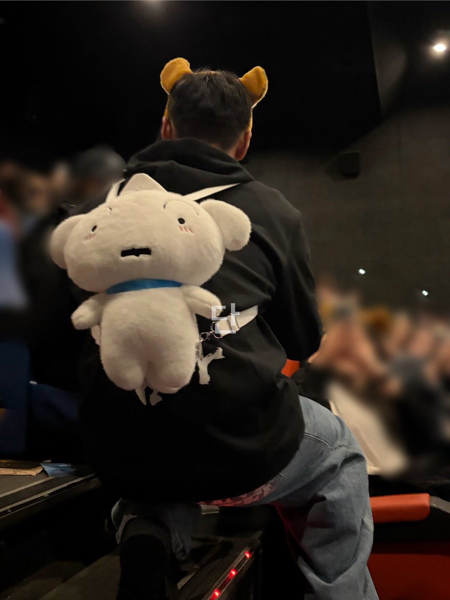 260216 왕과 사는 남자 무대인사

홍위님 뒷모습 진짜 장난 아니게 귀여움ㅋㅋㅋㅋㅋ

#박지훈 #왕과사는남자