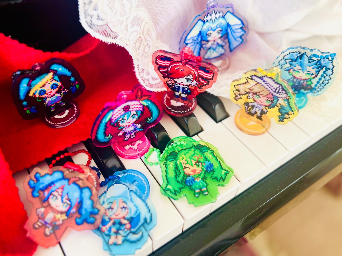 some product sneak peeks now that i finally stopped procrastinating on taking product photos HAHA