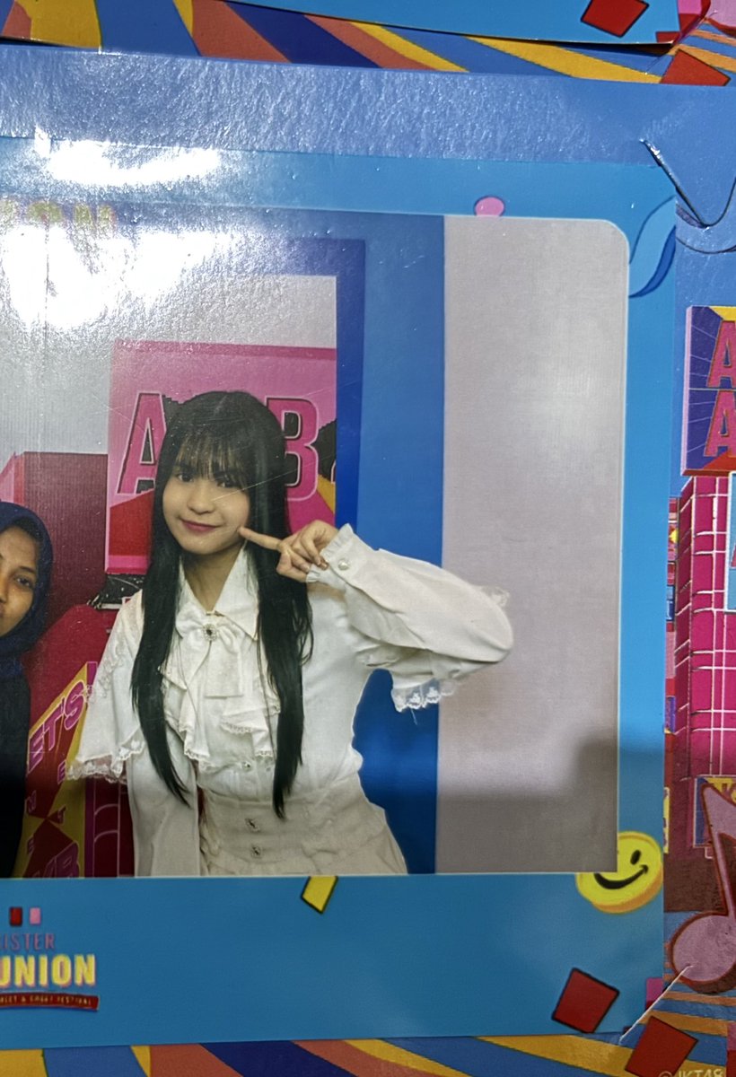 shelsiact's tweet photo. happy birthday adikkkkk @JTrisha_JKT48 🤍

​#TrishaNoSekaiEYokoso
#Thr15isYourDay https://t.co/w9IiW0UYpG