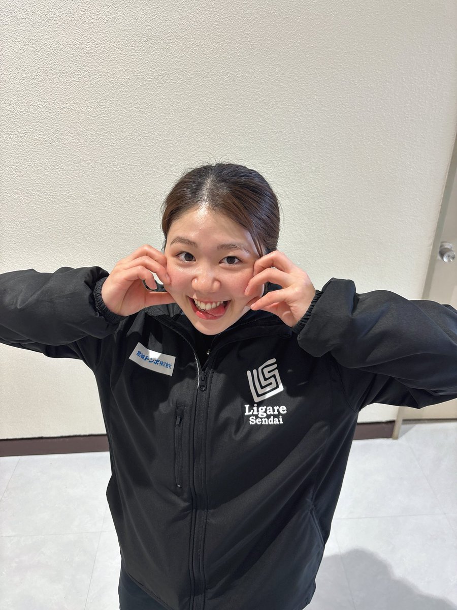 ru0709na's tweet photo. Xにも載せちゃおっと🤭💖
#りこるな　長野で集合しました〜‼︎‼︎
可愛いりこをどうぞ💁‍♀️
敵同士だけど一緒に頑張ってます🔥
#信州ブリリアントアリーズ
#リガーレ仙台 https://t.co/DazgUZrKIp