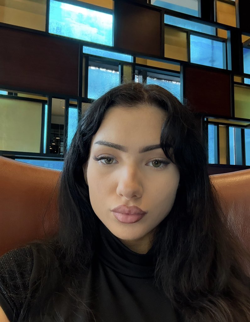 Nicol 🤍 tweet media