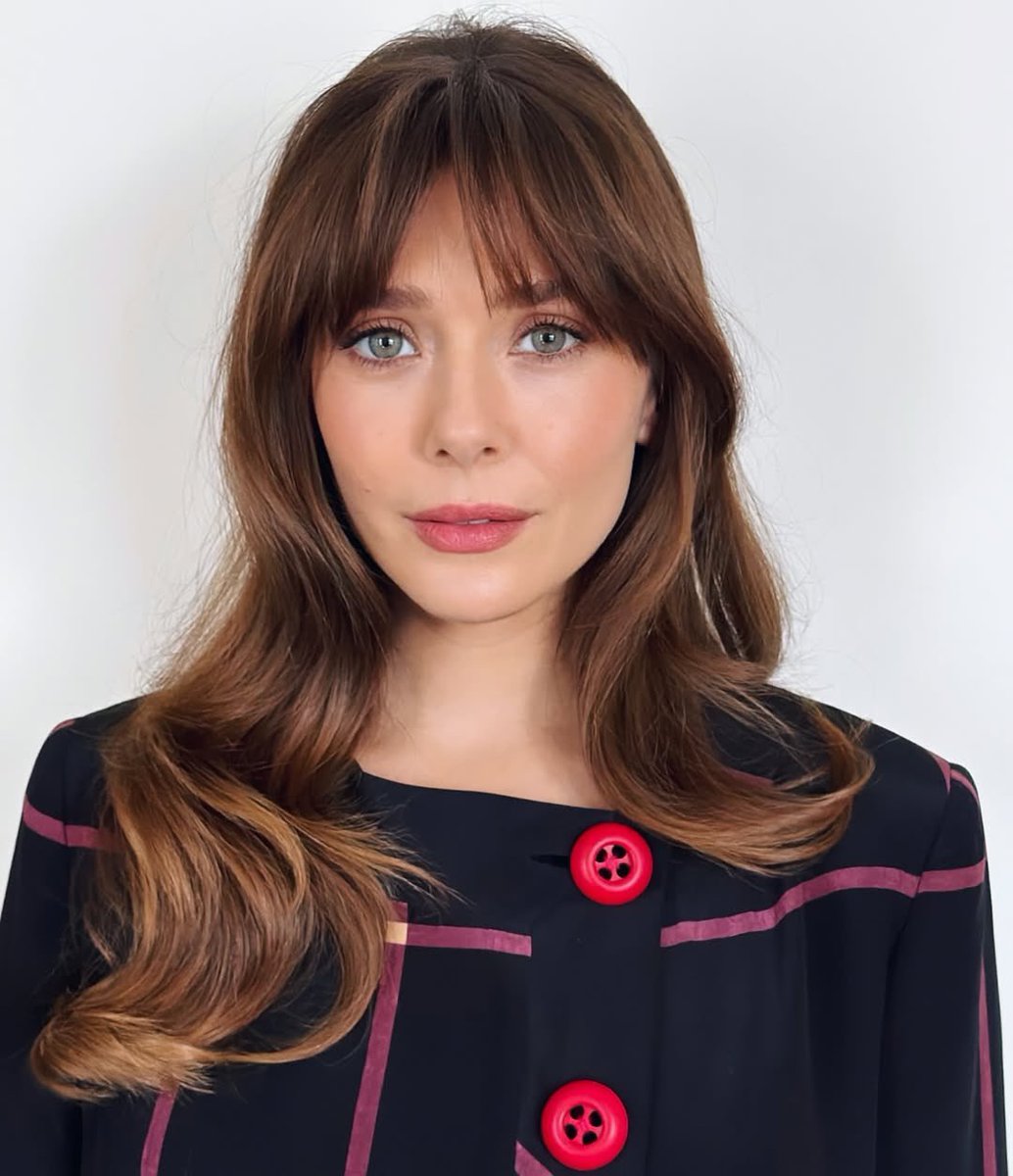 Elizabeth Olsen Access tweet media