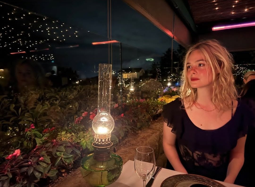 efanningmedia's tweet photo. Elle Fanning via Gus Wenner Instagram. https://t.co/vWSH5UWWvZ