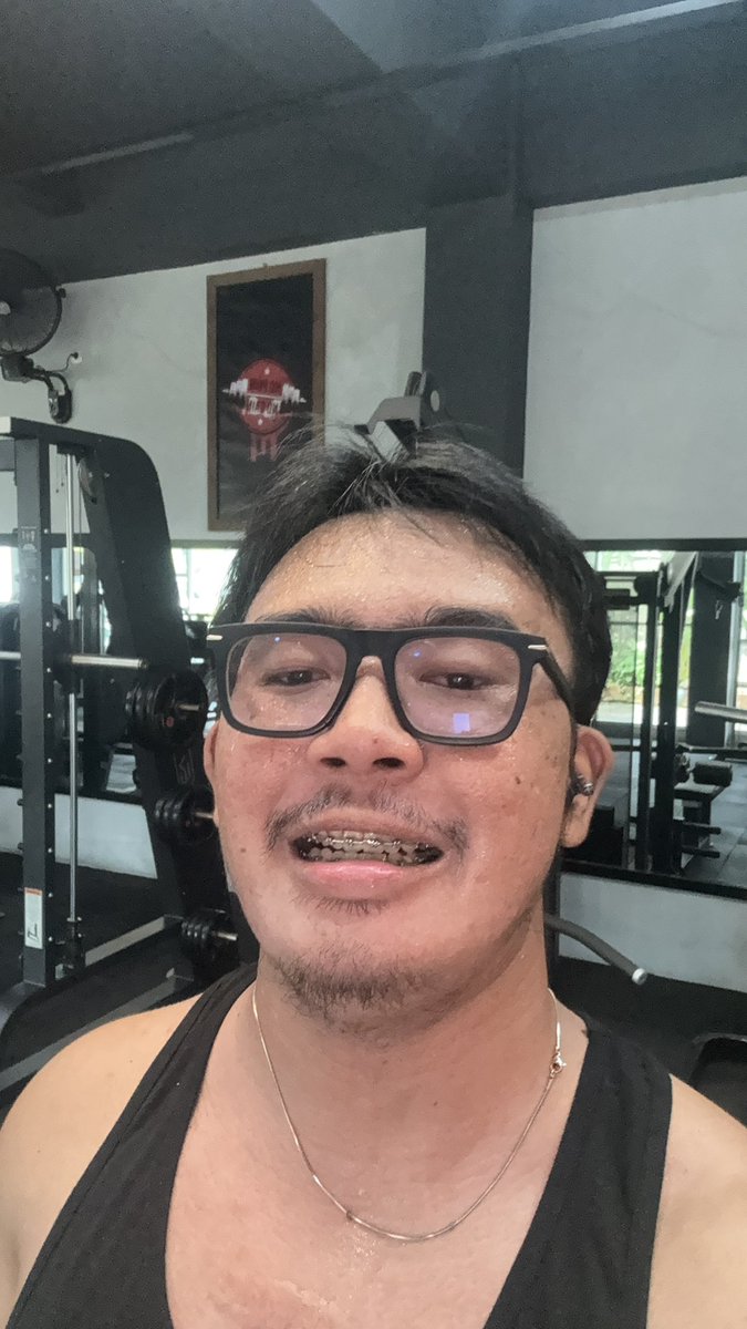 zhou tweet media
