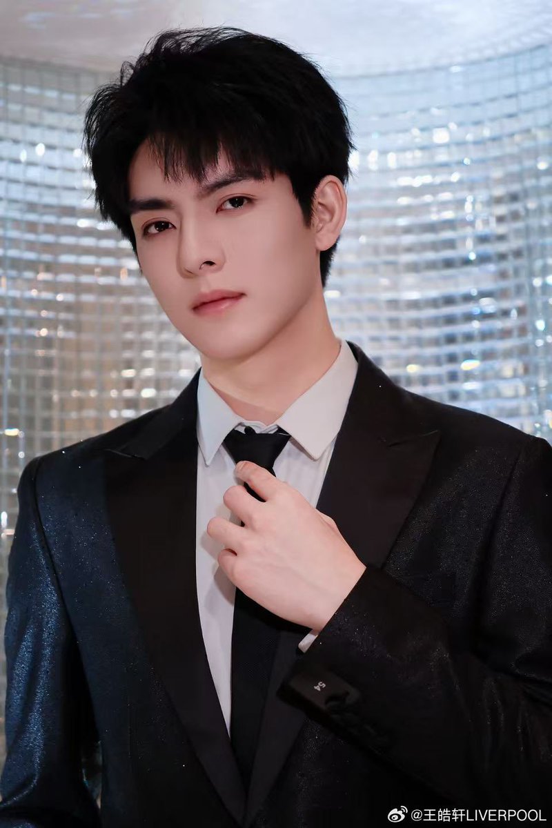 LvpWang's tweet photo. 290216 WHX weibo :สวัสดีปีม้า สวัสดีปีใหม่ทุกคน ขอให้ประสบความสำเร็จ #WangHaoXuan #หวังฮ่าวเซวียน https://t.co/LTQvDaPrpu