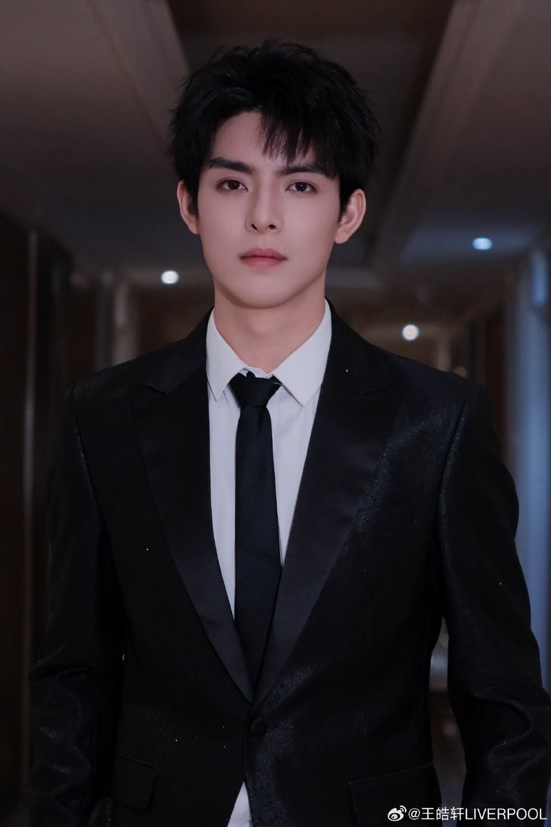 LvpWang's tweet photo. 290216 WHX weibo :สวัสดีปีม้า สวัสดีปีใหม่ทุกคน ขอให้ประสบความสำเร็จ #WangHaoXuan #หวังฮ่าวเซวียน https://t.co/urNmzorYZO