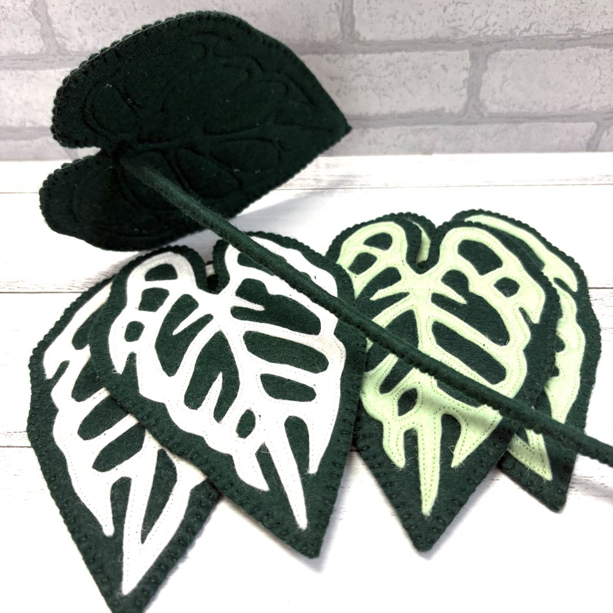 🍀アンスリウムです
茎を付けてみました！！
#anthurium #fakegreen 
#stitchripper #スティッチリッパー