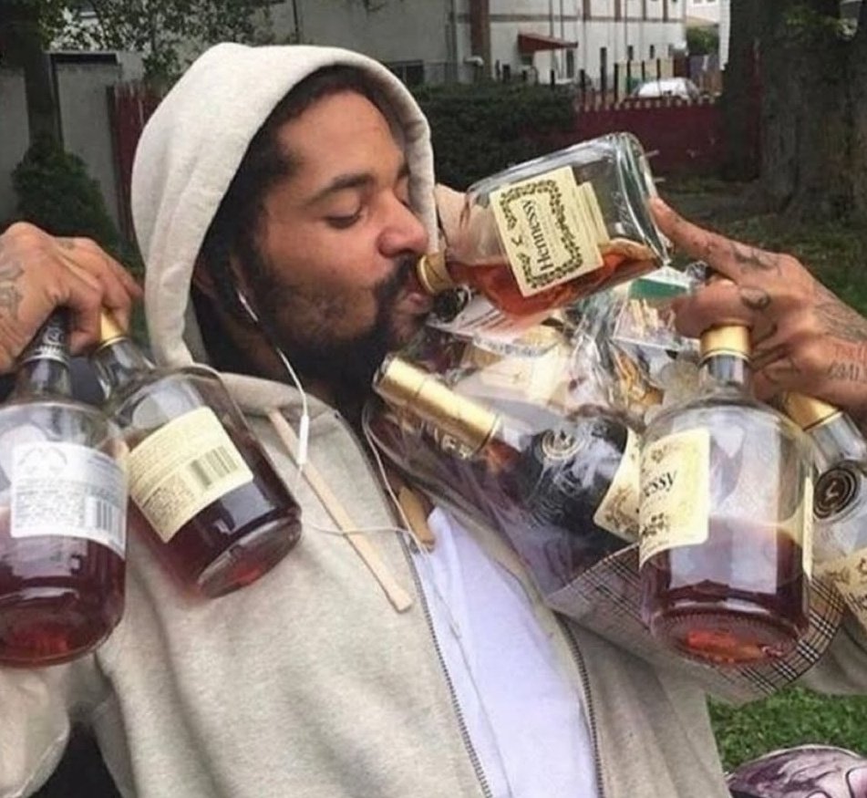 Her ; Open the door of your heart and let me in ,,,
      Meanwhile me👇🏻👇🏻😅😅