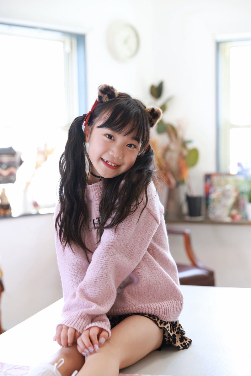 tao_tao_10's tweet image. アニマルランド撮影会🐱今回のテーマに合わせて猫耳？ヒョウ耳？付けて撮影してもらったよ🤗バレンタインらしくラブリーに💝チョコレートあげます🍫@tatsu_photo28 さんありがとうございました✨@purefulphoto #バレンタインチョコ #chocolatelover #甘々 #ラブリーに #kidsmodel