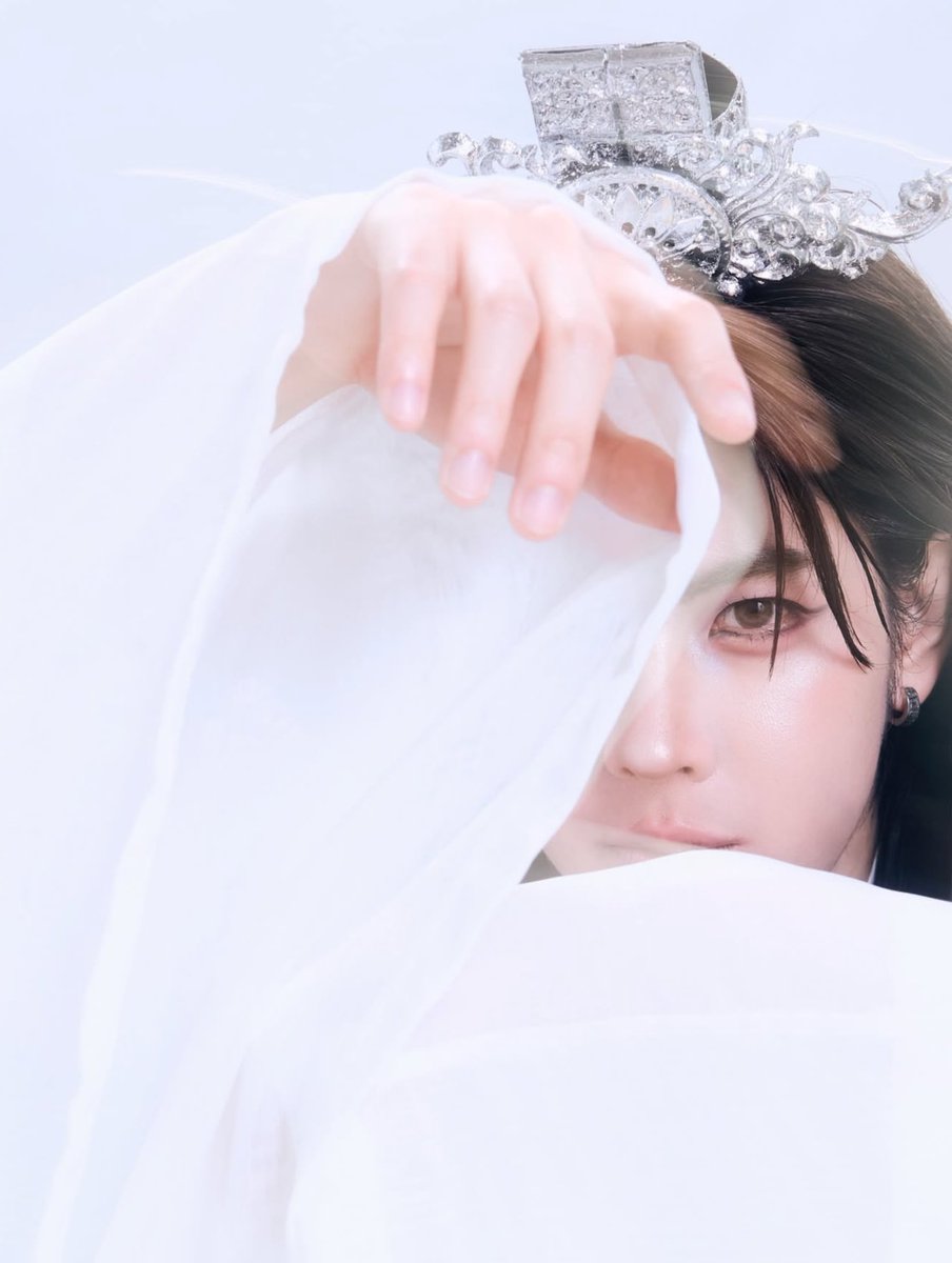 black and white 😭😭😭😭😭😭😭