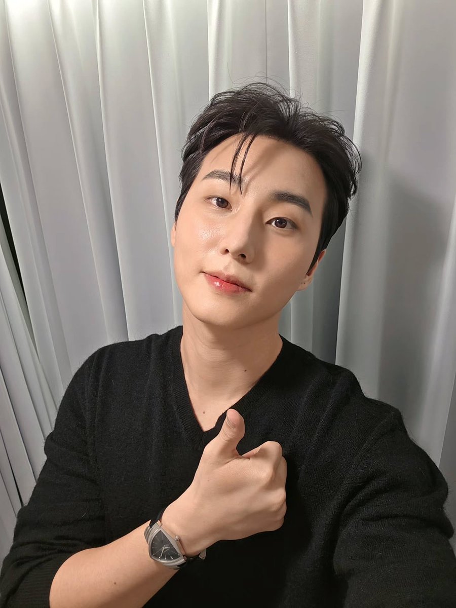 커욤이고양이 맛있는거마니먹고 푹 쉬는 설 보내길😻