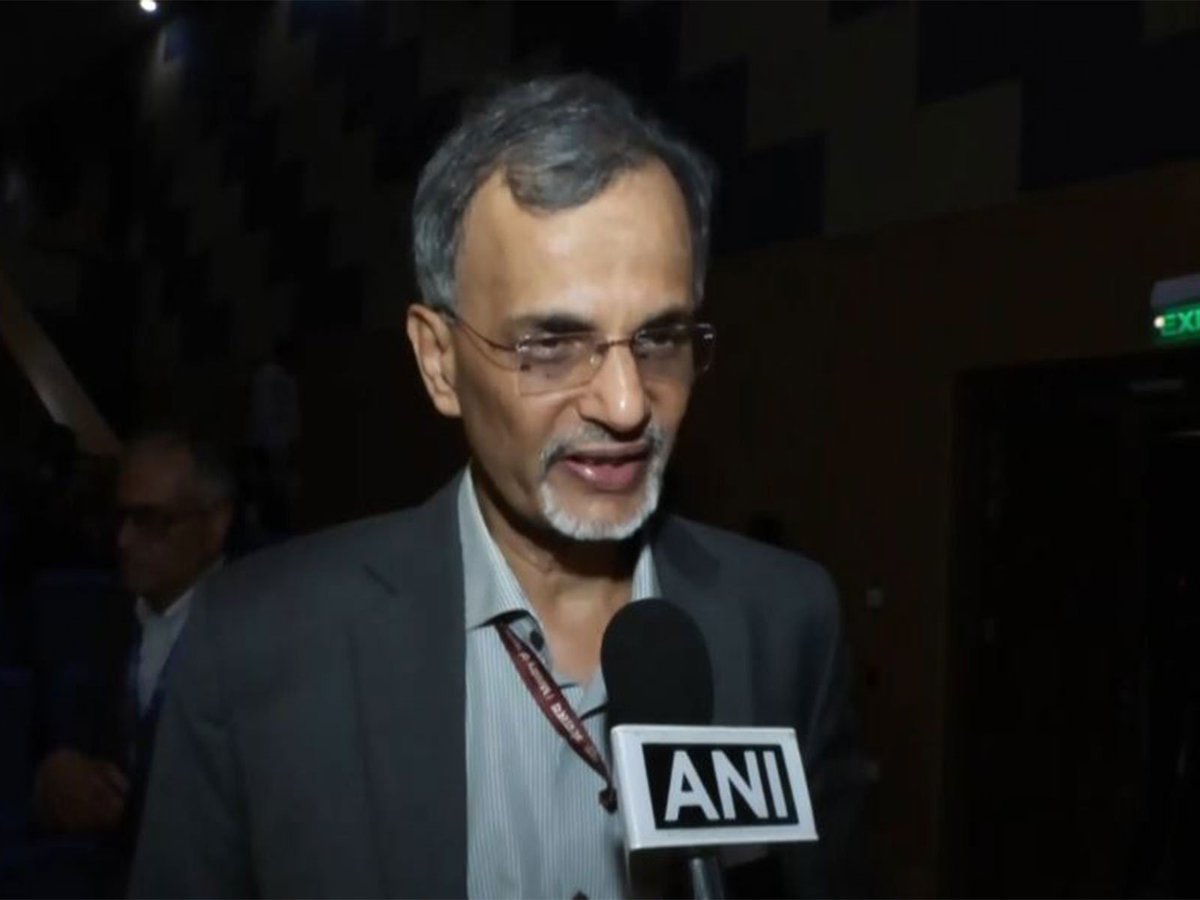 ani_digital's tweet photo. AI outcome won't be accidental: CEA Nageswaran warns tech transformation must align with mass employability
Read story @ANI |
https://t.co/9ZI7kk7Ze0
#ChiefEconomicAdvisor #AnanthaNageswaran #TechTransformation #MassEmployability #AIImpactSummit2026 https://t.co/qNcRTdwsK6