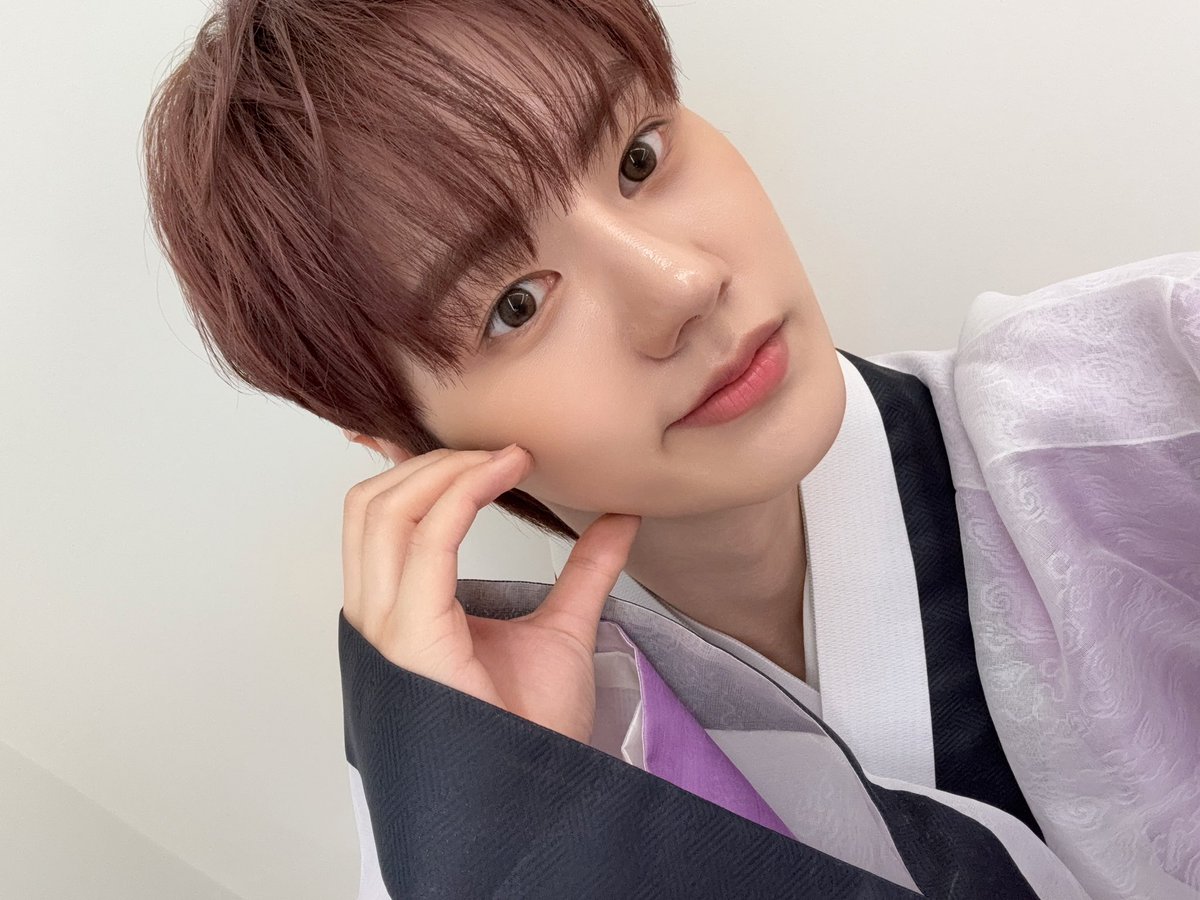 NINE.i OFFICIAL tweet media