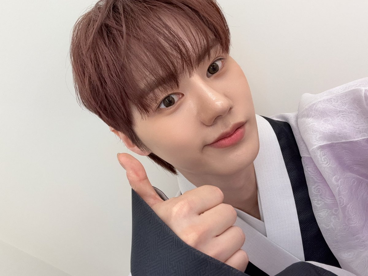 NINE.i OFFICIAL tweet media