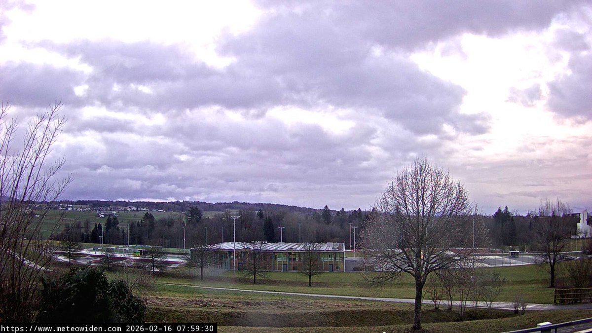 🕒 07:59     16.2.2026
🌡️ 4.1°C 📉
🧭 1004.2 hPa ⬆️
🌧️ 0.00 mm
💧 92%
💨 12.4 km/h
🧭 W
🔆 7 W/m²