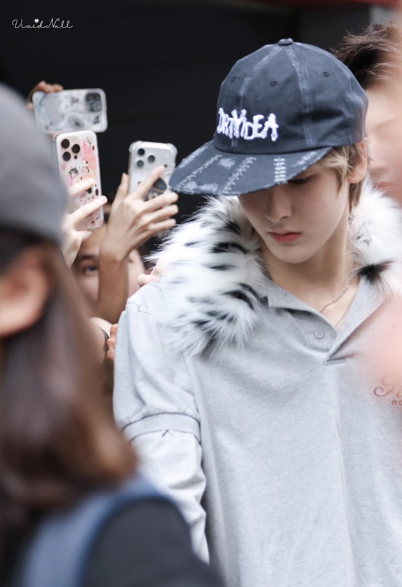 260216 방콕 촬영

#SMTR25 #HYUNJUN #현준